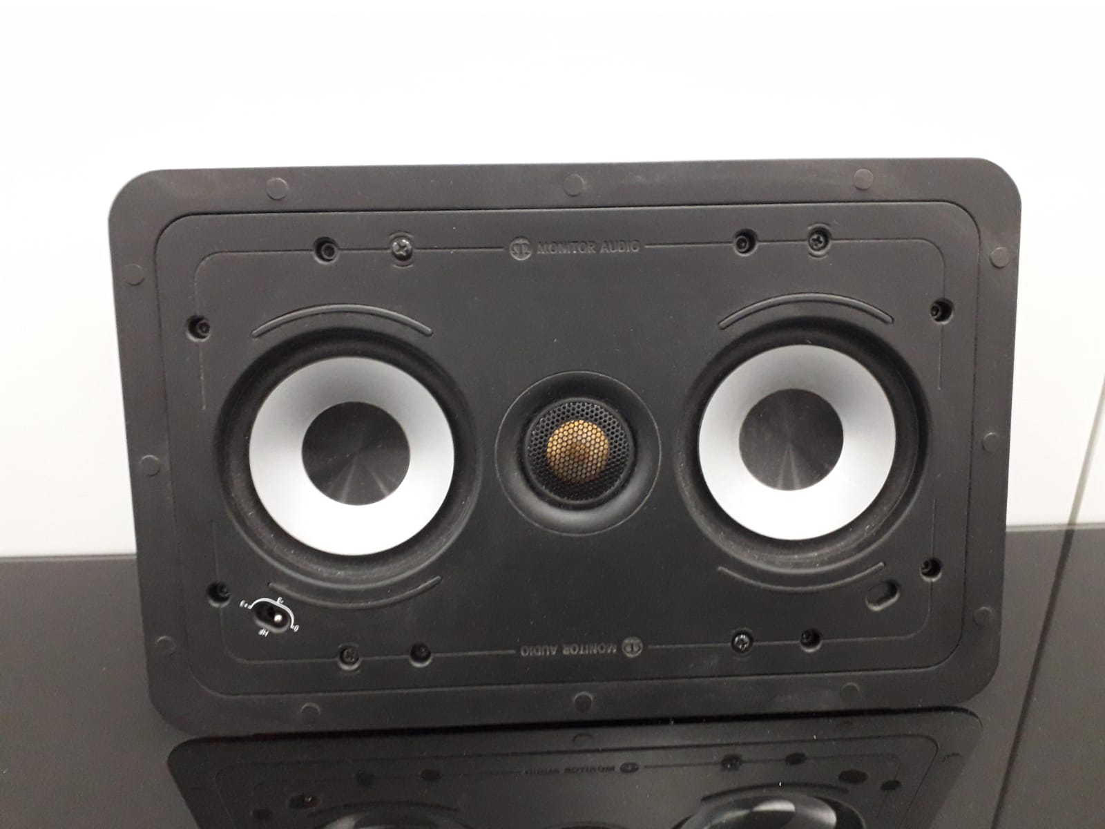 ����� ���� ���� ����  MONITOR AUDIO CPWT140LCR ������