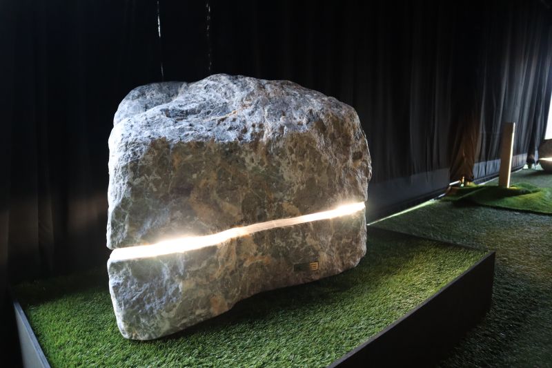 Menhir di Luce