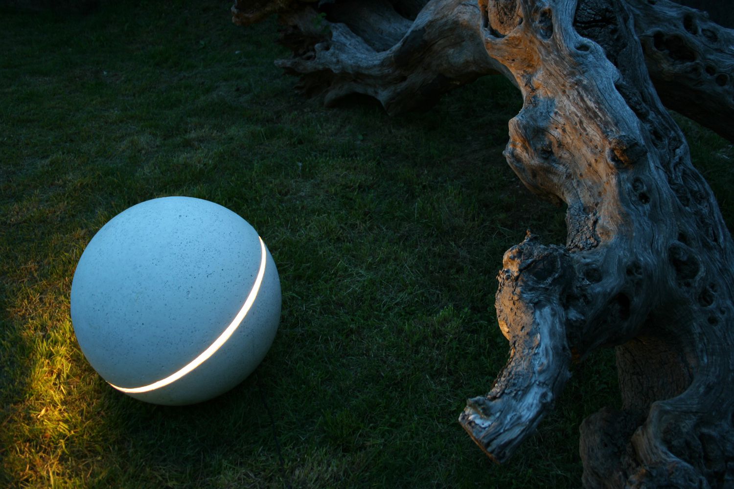 Essenze di Luce Menhir Minimal collection