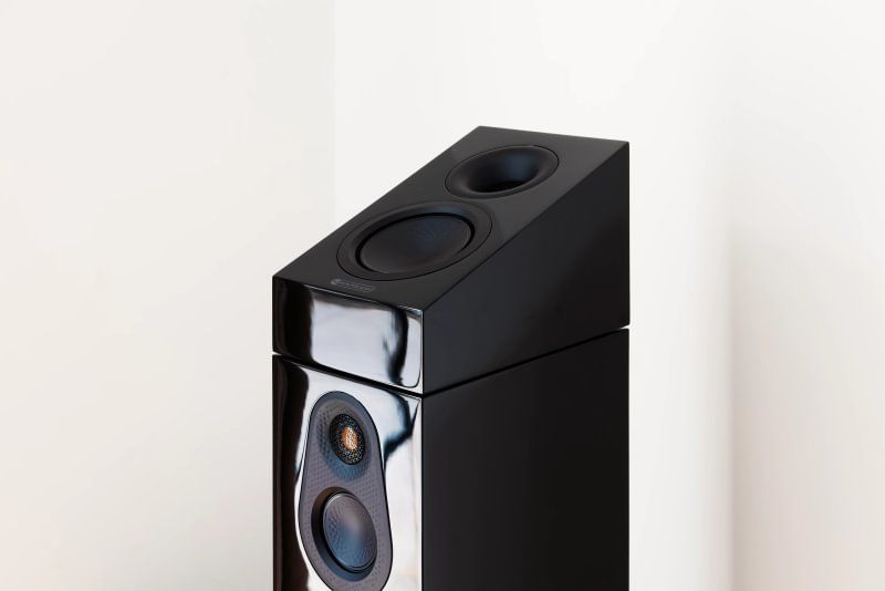 Monitor Audio Silver AMS 8G on Silver 300 8G